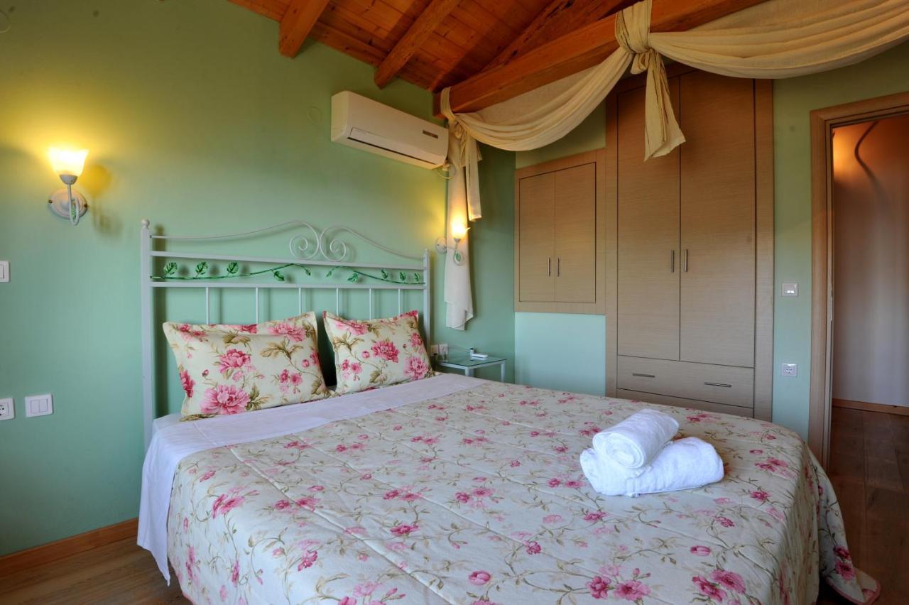 Villa Theodora View Apartments Zeys Агиос Георгиос Пагон Екстериор снимка
